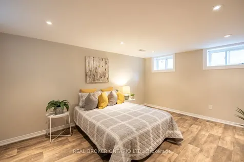 234 Oshawa Boulevard N Oshawa ON L1G 5S9