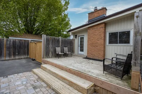 234 Oshawa Boulevard N Oshawa ON L1G 5S9