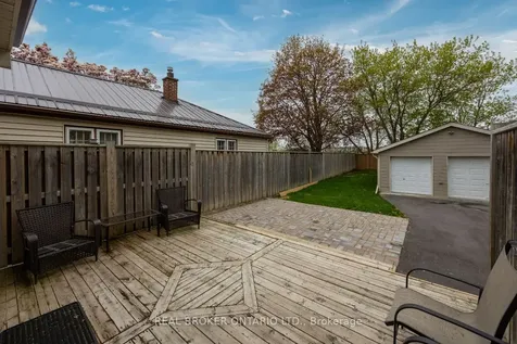 234 Oshawa Boulevard N Oshawa ON L1G 5S9