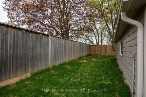 234 Oshawa Boulevard N Oshawa ON L1G 5S9