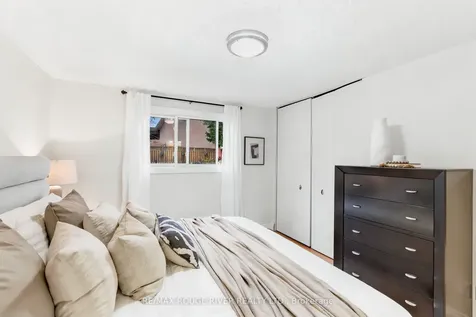 1125 Byron Street S Whitby ON L1N 4S4