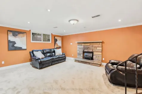 1125 Byron Street S Whitby ON L1N 4S4