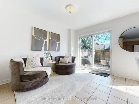 1021 Craven Road Toronto ON M4J 4V7