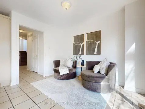 1021 Craven Road Toronto ON M4J 4V7