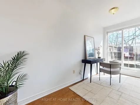 1021 Craven Road Toronto ON M4J 4V7