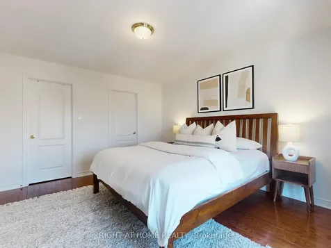 1021 Craven Road Toronto ON M4J 4V7
