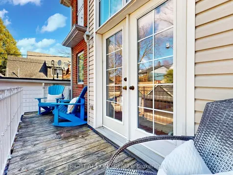 1021 Craven Road Toronto ON M4J 4V7
