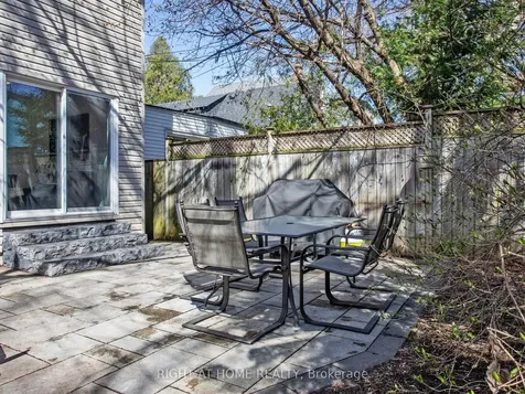 1021 Craven Road Toronto ON M4J 4V7