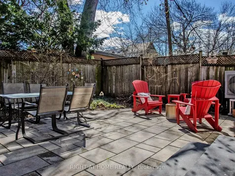 1021 Craven Road Toronto ON M4J 4V7