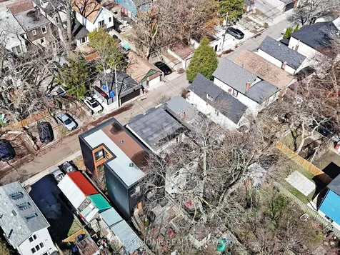 1021 Craven Road Toronto ON M4J 4V7