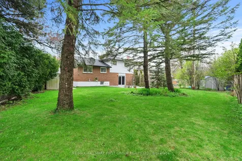434 Hackney Court Oshawa ON L1G 2Y4