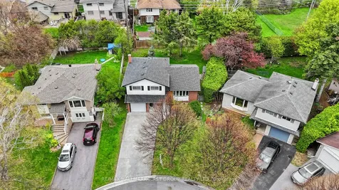 434 Hackney Court Oshawa ON L1G 2Y4