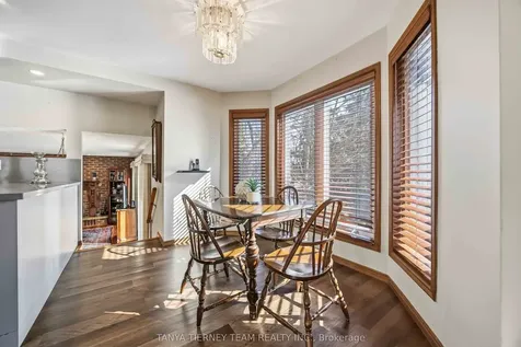 575 Park Crescent Pickering ON L1W 2E1