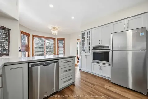 575 Park Crescent Pickering ON L1W 2E1