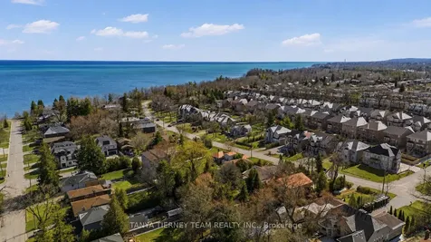 575 Park Crescent Pickering ON L1W 2E1