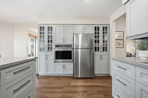 575 Park Crescent Pickering ON L1W 2E1