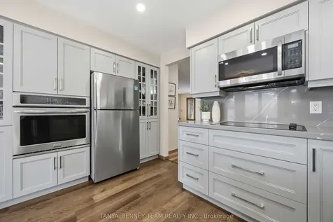575 Park Crescent Pickering ON L1W 2E1