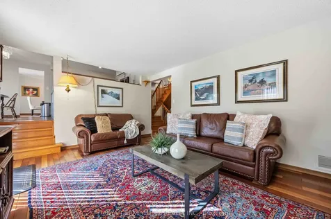 575 Park Crescent Pickering ON L1W 2E1
