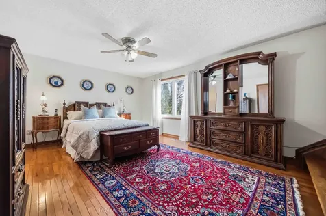 575 Park Crescent Pickering ON L1W 2E1