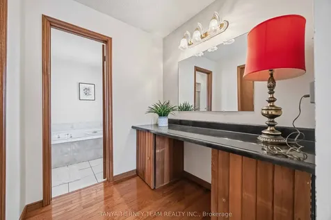 575 Park Crescent Pickering ON L1W 2E1