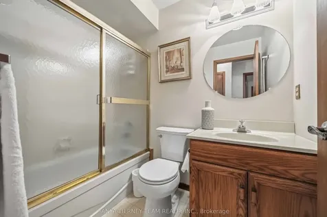 575 Park Crescent Pickering ON L1W 2E1