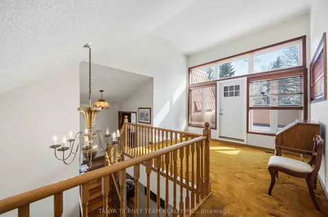 575 Park Crescent Pickering ON L1W 2E1