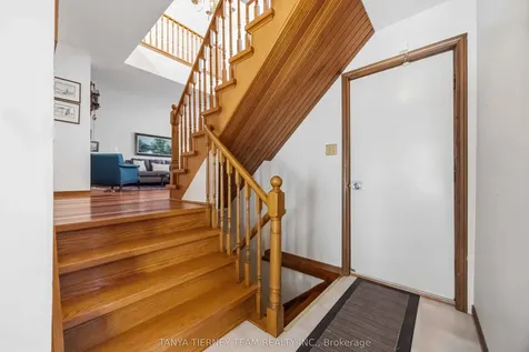 575 Park Crescent Pickering ON L1W 2E1