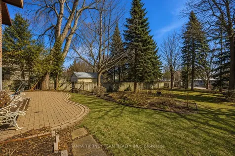 575 Park Crescent Pickering ON L1W 2E1