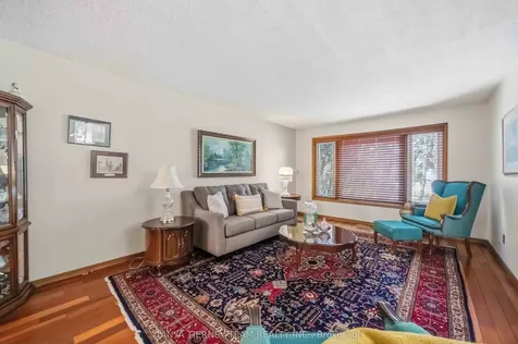 575 Park Crescent Pickering ON L1W 2E1