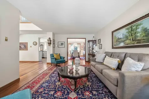 575 Park Crescent Pickering ON L1W 2E1
