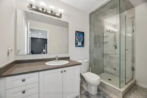 1825 Silverstone Crescent Oshawa ON L1K 0V6