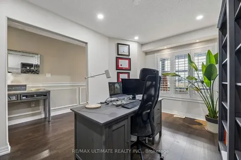 1825 Silverstone Crescent Oshawa ON L1K 0V6