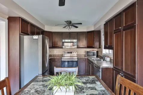 72 Taverner Crescent S Ajax ON L1T 0K1