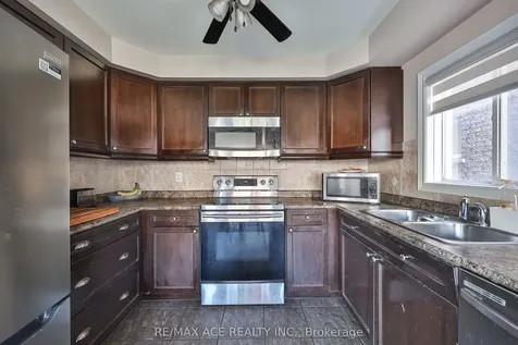 72 Taverner Crescent S Ajax ON L1T 0K1