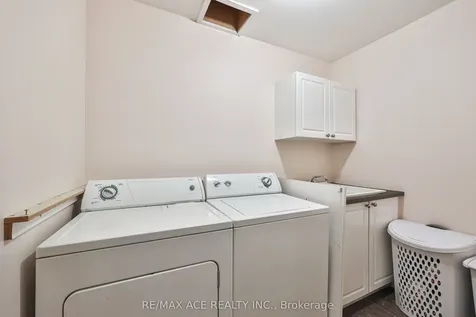72 Taverner Crescent S Ajax ON L1T 0K1