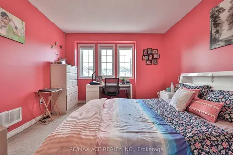 72 Taverner Crescent S Ajax ON L1T 0K1