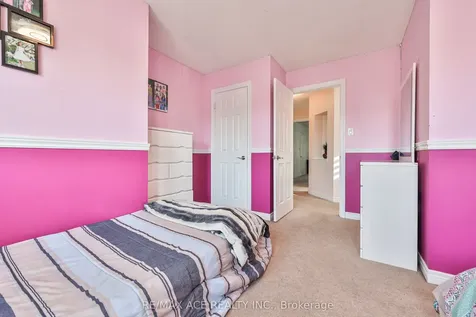 72 Taverner Crescent S Ajax ON L1T 0K1
