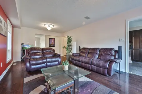 72 Taverner Crescent S Ajax ON L1T 0K1