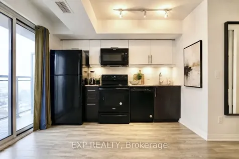 30 Meadowglen Place W Toronto ON M1G 0A6