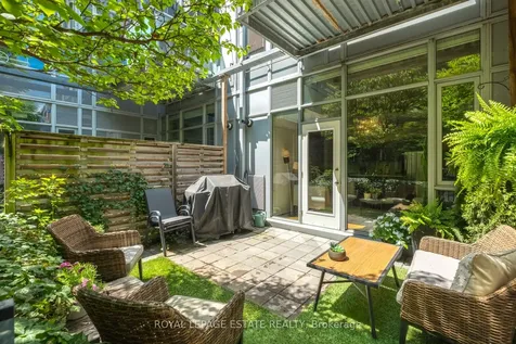 201 Carlaw Avenue Toronto ON M4M 2S3