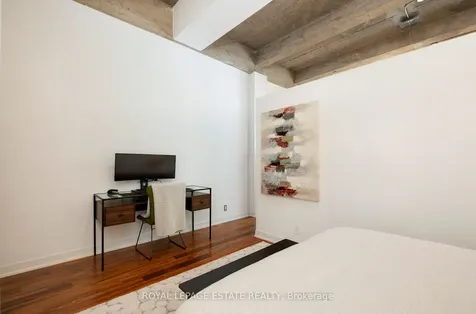 201 Carlaw Avenue Toronto ON M4M 2S3