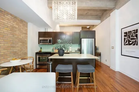 201 Carlaw Avenue Toronto ON M4M 2S3
