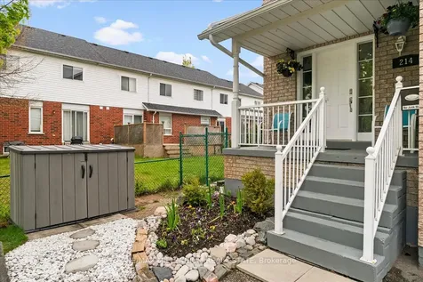 214 Graburn Avenue Oshawa ON L1H 3B1