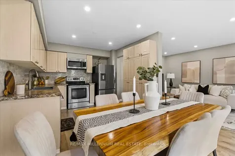 214 Graburn Avenue Oshawa ON L1H 3B1
