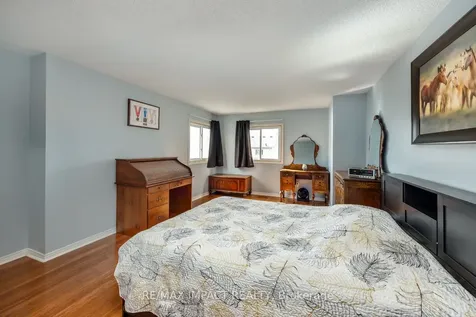 820 Bennett Crescent Oshawa ON L1K 1V4
