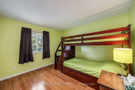 820 Bennett Crescent Oshawa ON L1K 1V4