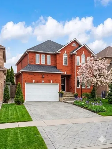 7 Finnegan Place Whitby ON L1R 2G2