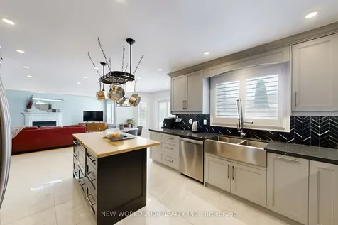 7 Finnegan Place Whitby ON L1R 2G2