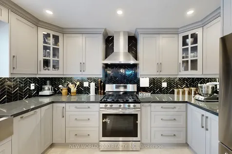 7 Finnegan Place Whitby ON L1R 2G2