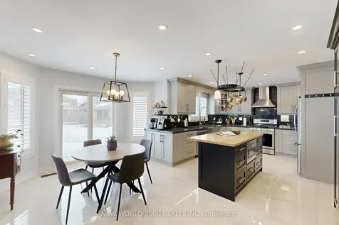 7 Finnegan Place Whitby ON L1R 2G2